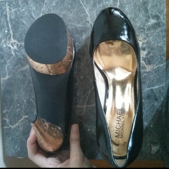 Patent Black & Gold Cork Platform Heels Size 6.5 - Picture 16 of 16
